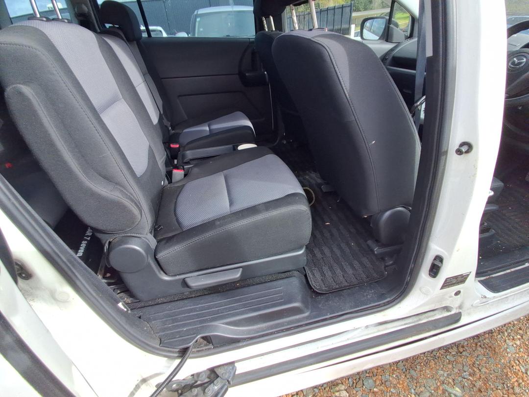 Photo '12' of Mazda Premacy Photo '12' of Mazda Premacy