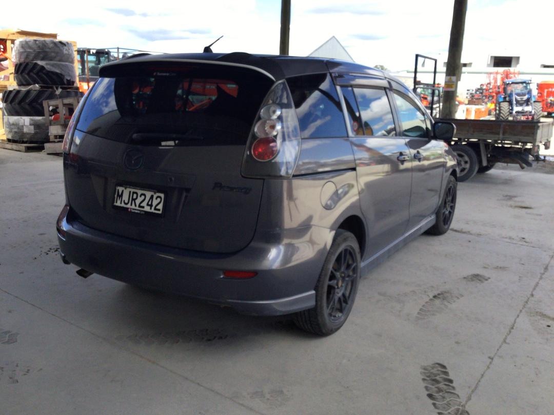 Photo '7' of Mazda Premacy