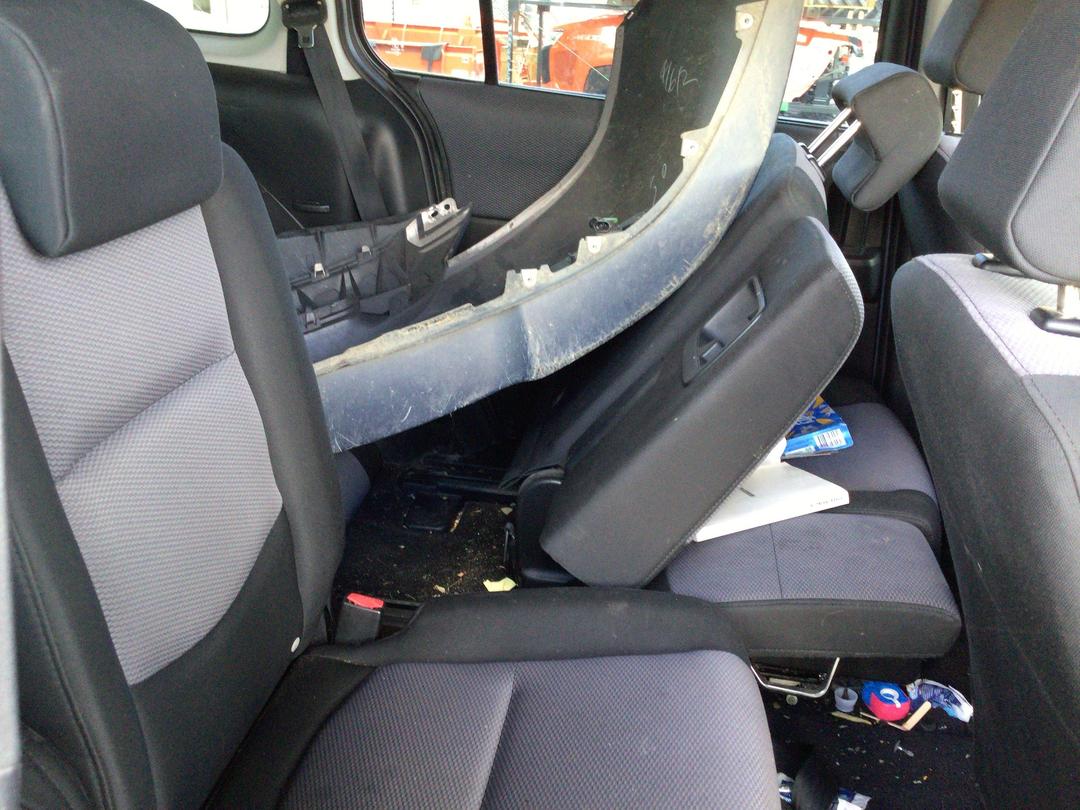 Photo '16' of Mazda Premacy