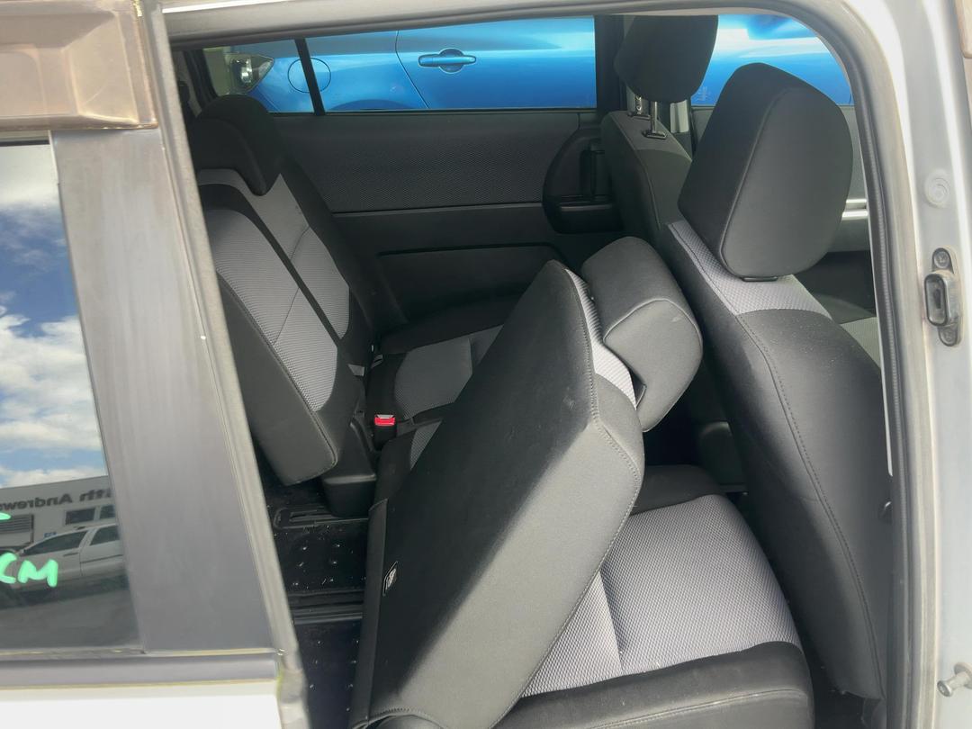 Photo '15' of Mazda Premacy Photo '15' of Mazda Premacy