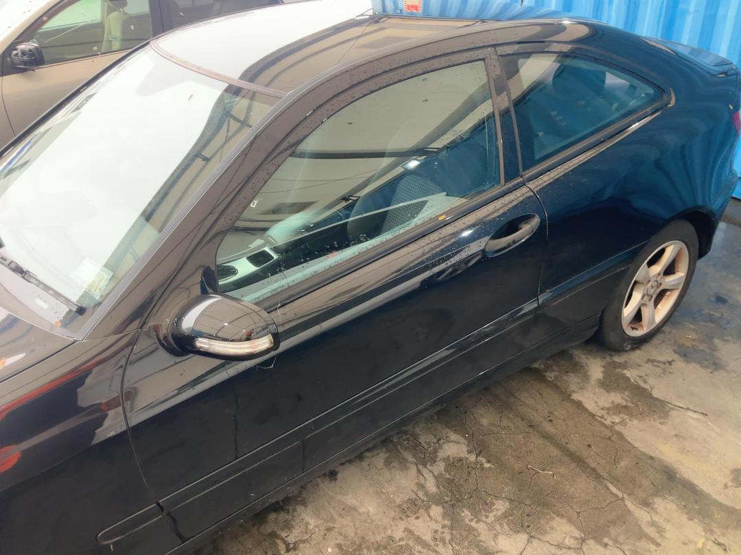 Photo '7' of Mercedes-Benz C-Class Coupe