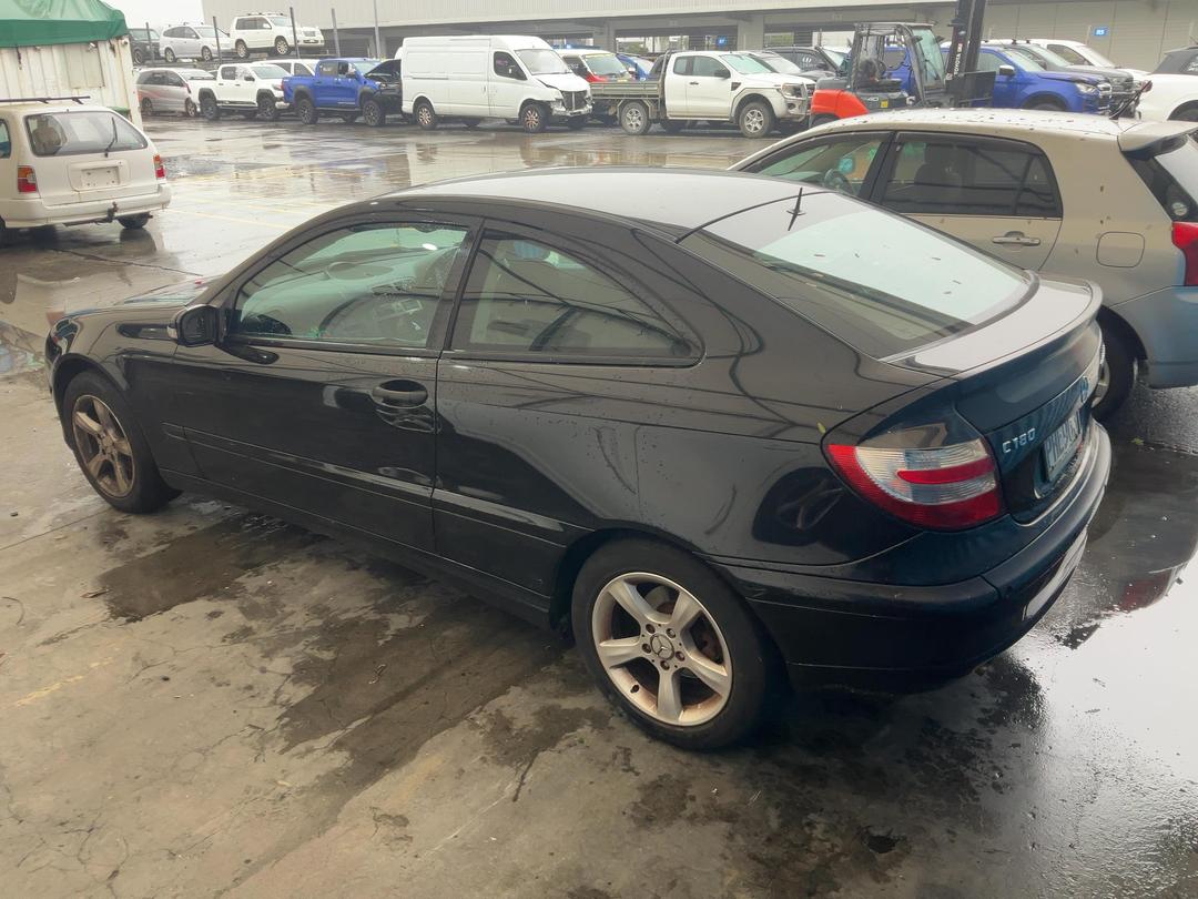 Photo '8' of Mercedes-Benz C-Class Coupe