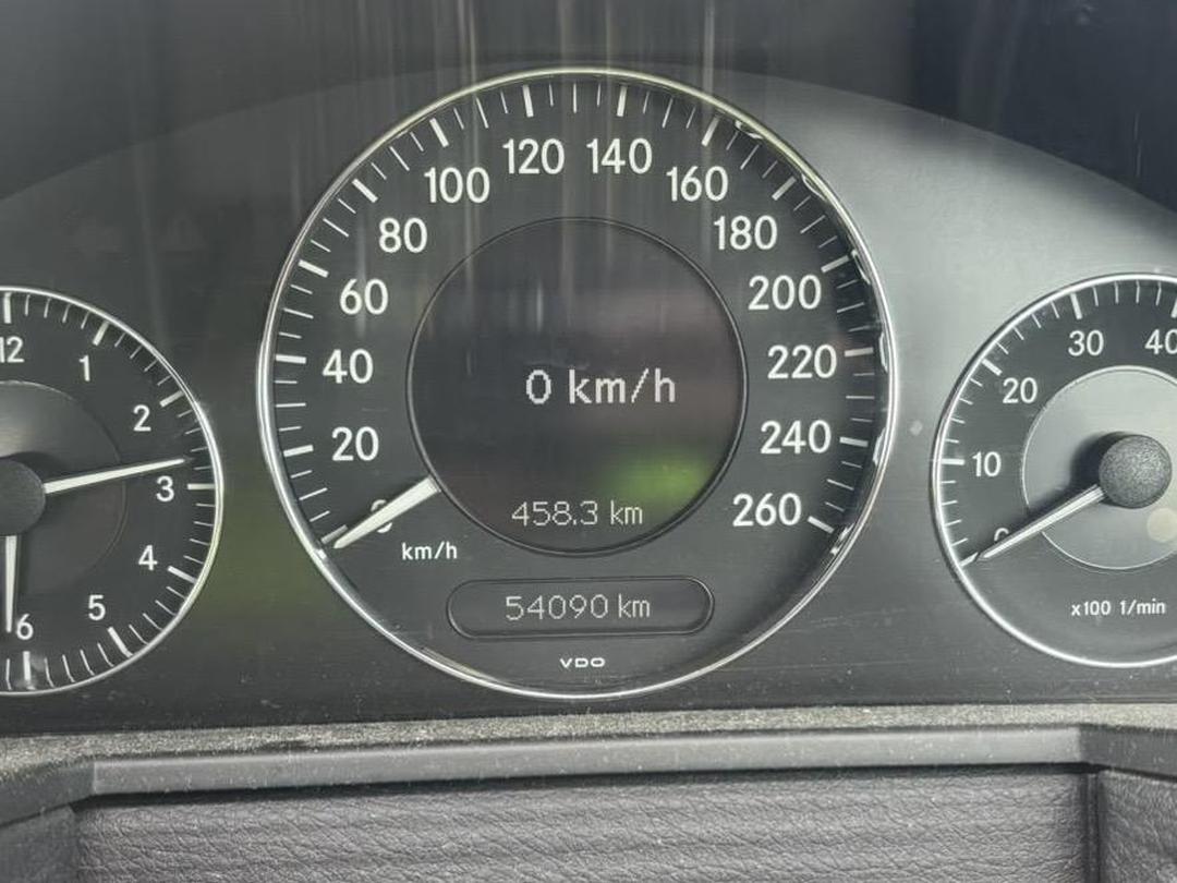 Photo '16' of Mercedes-Benz E300