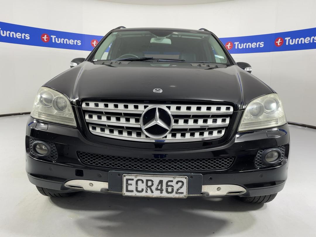 Photo '2' of Mercedes-Benz M-Class