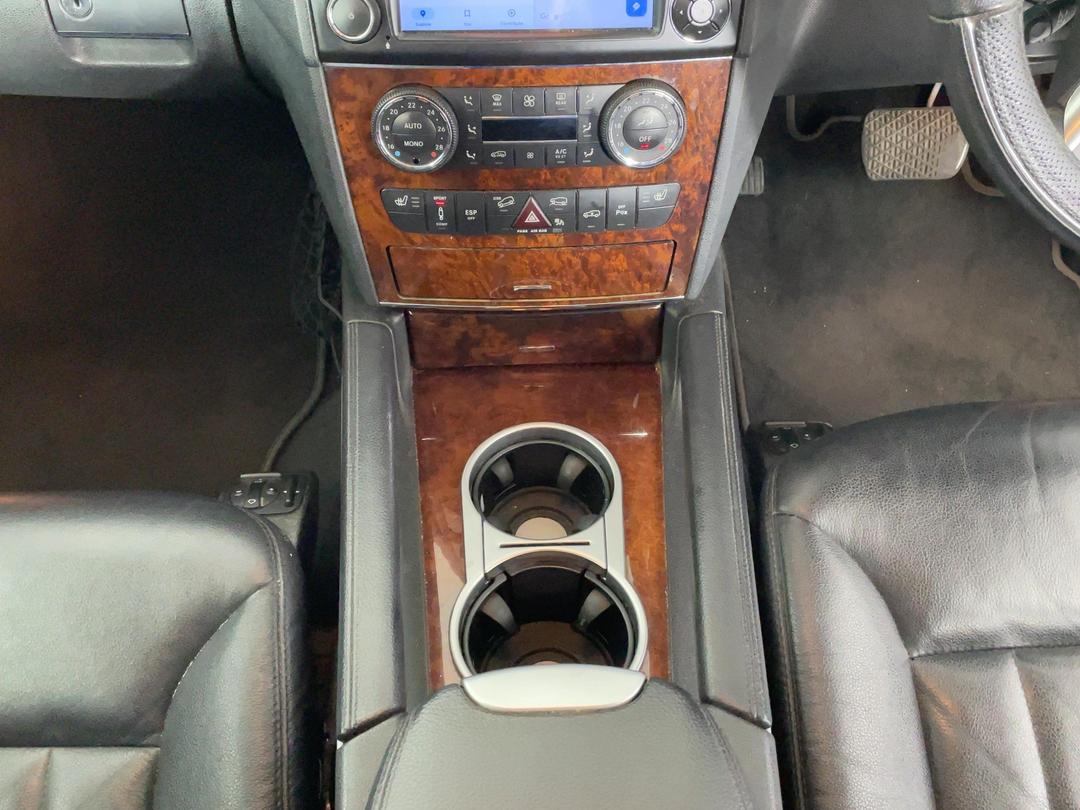 Photo '18' of Mercedes-Benz M-Class
