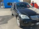 Thumbnail '1' of Mercedes-Benz M-Class ML 350