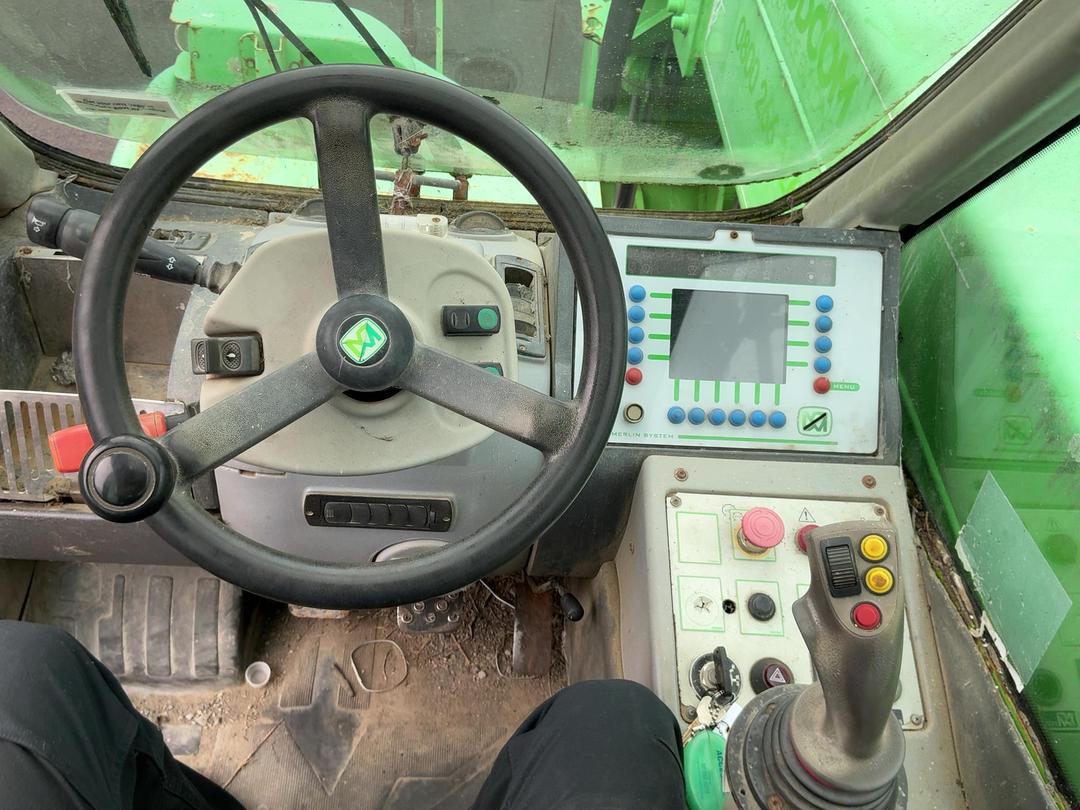 Photo '20' of MERLO P101.10 HM Telehandler