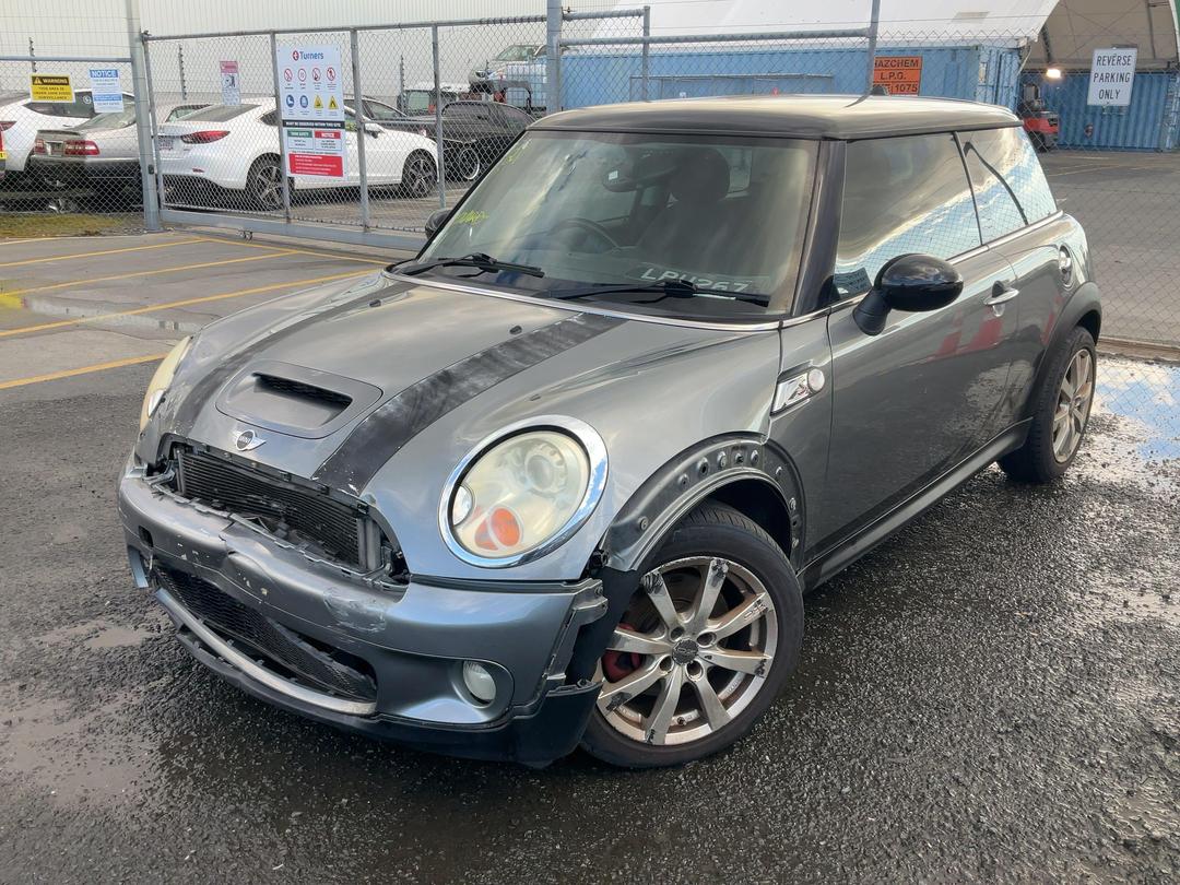 Photo '3' of Mini Cooper S Photo '3' of Mini Cooper S