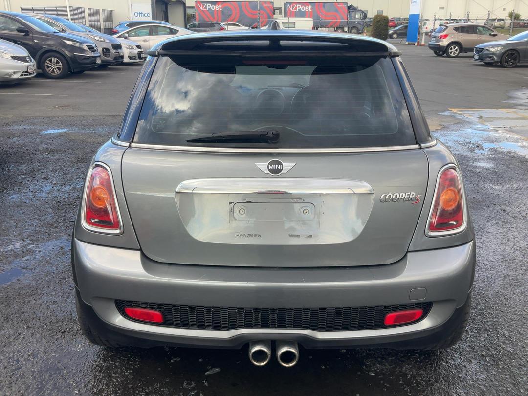 Photo '5' of Mini Cooper S Photo '5' of Mini Cooper S