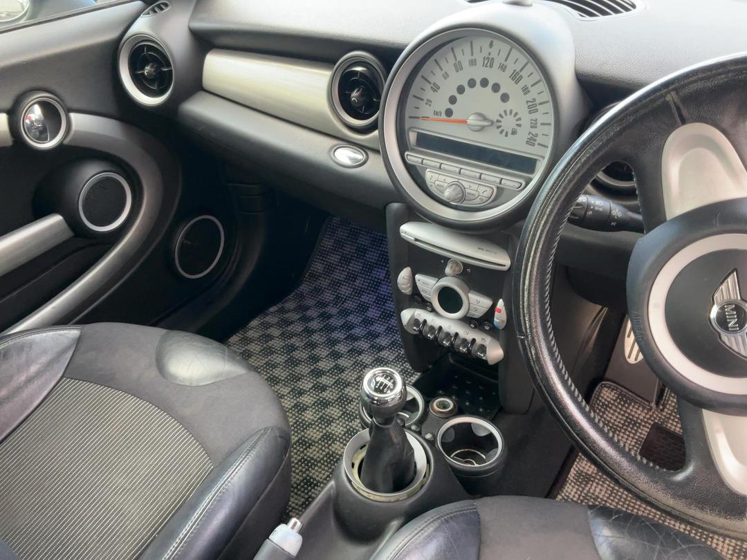 Photo '18' of Mini Cooper S Photo '18' of Mini Cooper S