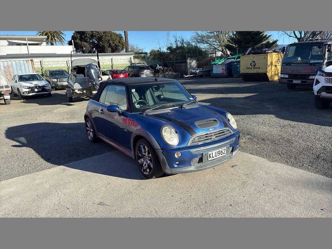 Photo '3' of Mini Cooper S Photo '3' of Mini Cooper S