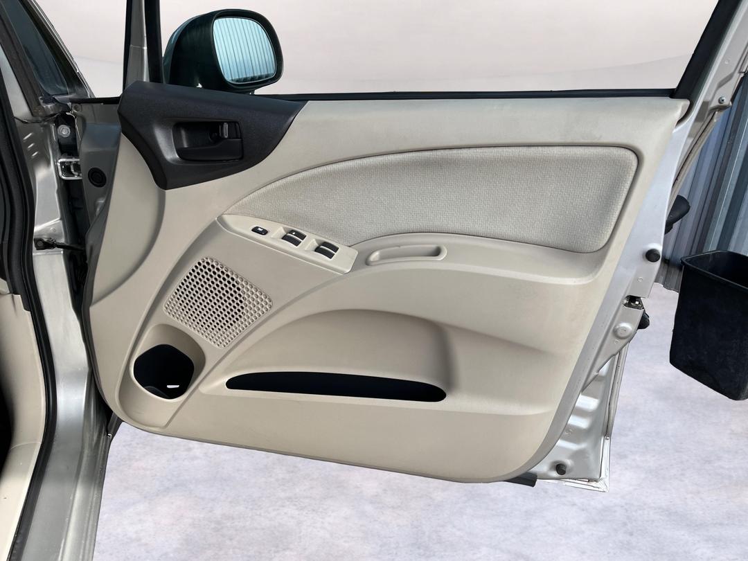 Photo '15' of Mitsubishi Colt