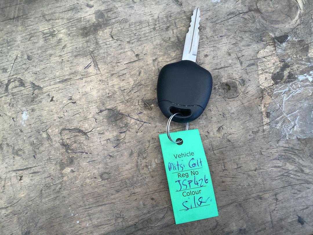 Photo '18' of Mitsubishi Colt