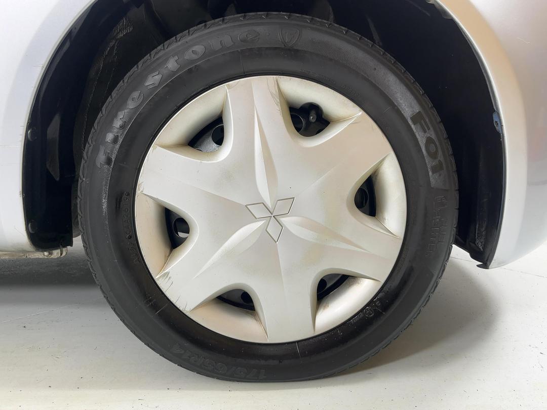 Photo '9' of Mitsubishi Colt
