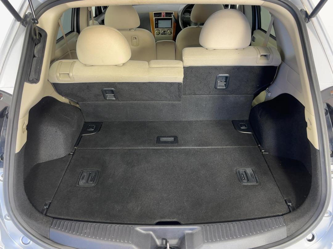 Photo '14' of Mitsubishi Colt