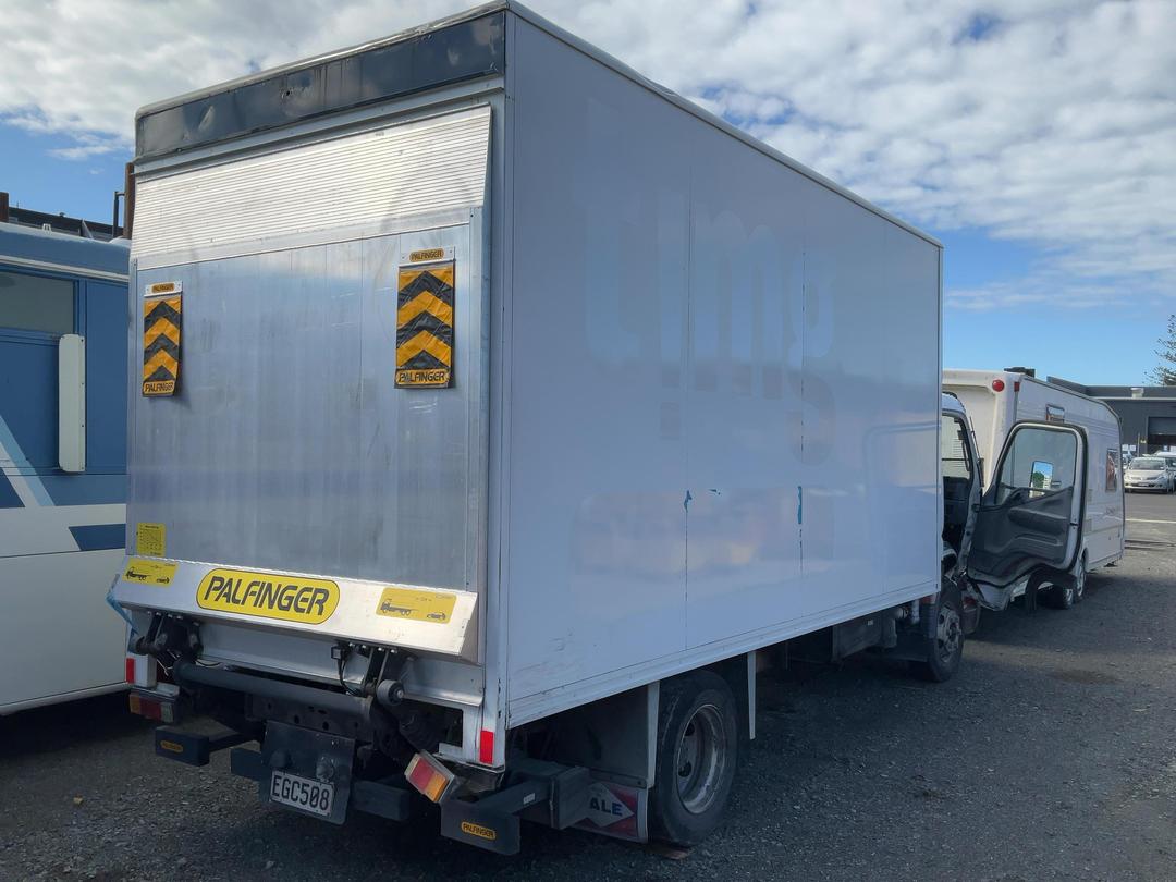 Photo '4' of Mitsubishi Fuso Canter FE150G1 Box Body
