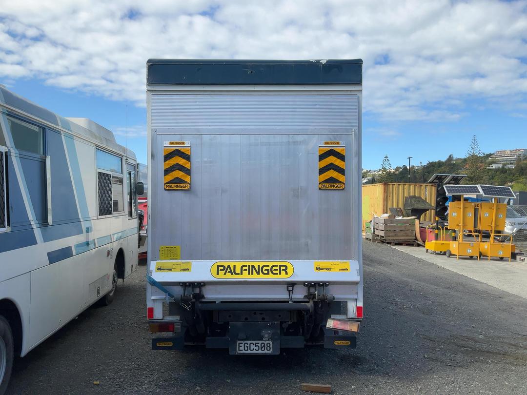 Photo '5' of Mitsubishi Fuso Canter FE150G1 Box Body