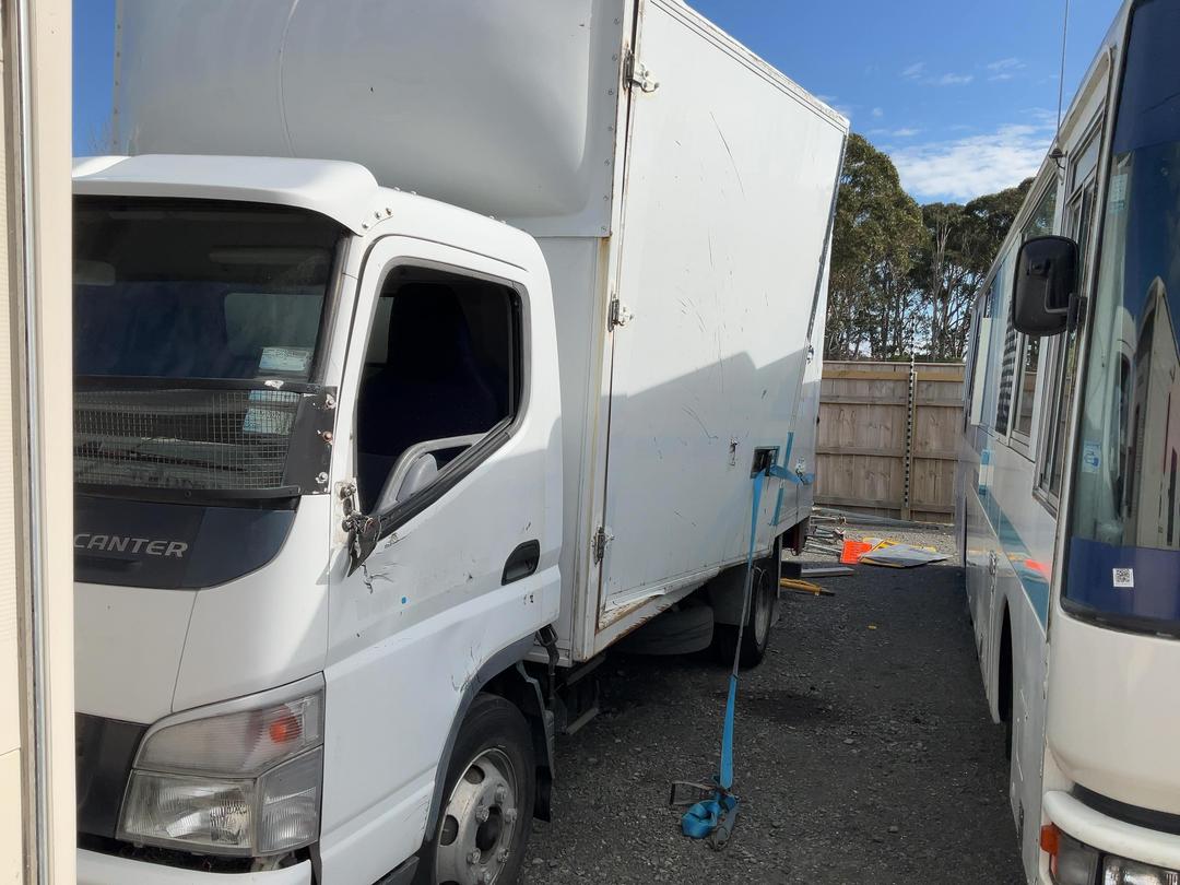 Photo '7' of Mitsubishi Fuso Canter FE150G1 Box Body