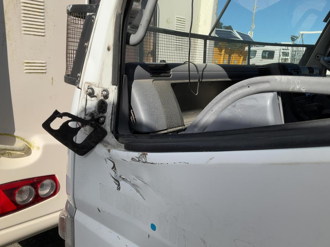 Photo '30' of Mitsubishi Fuso Canter FE150G1 Box Body