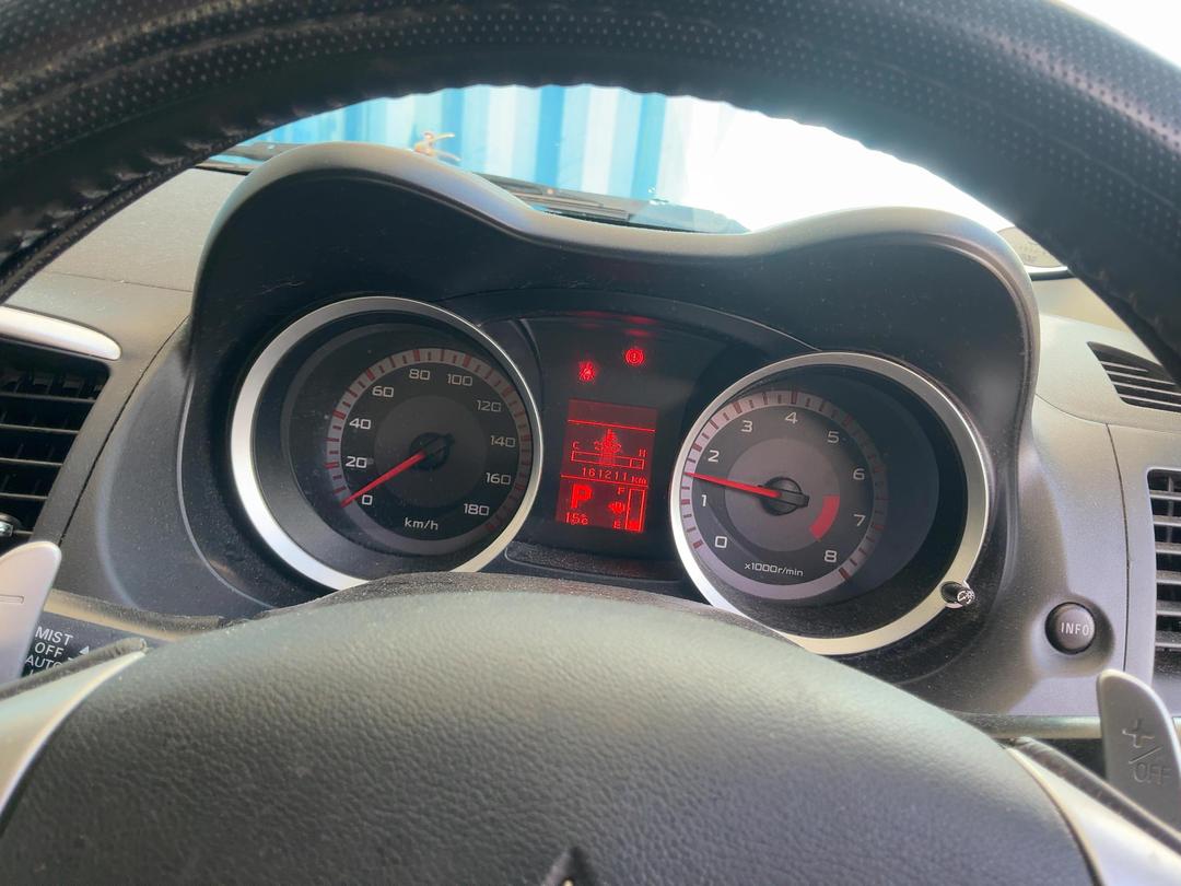 Photo '8' of Mitsubishi Galant Fortis