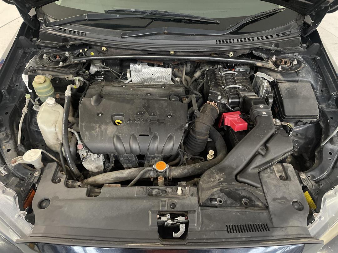 Photo '13' of Mitsubishi Galant