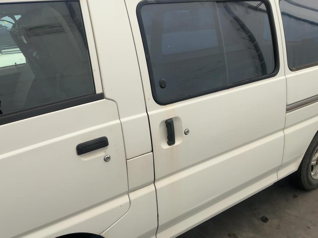 Photo '6' of Mitsubishi L300 LWB Photo '6' of Mitsubishi L300 LWB