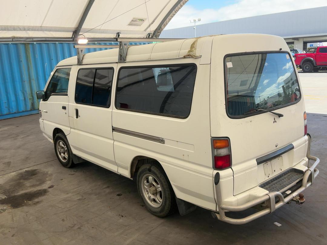 Photo '7' of Mitsubishi L300 LWB Photo '7' of Mitsubishi L300 LWB