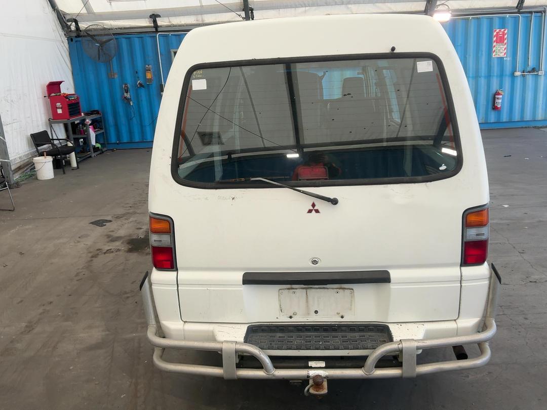 Photo '10' of Mitsubishi L300 LWB Photo '10' of Mitsubishi L300 LWB