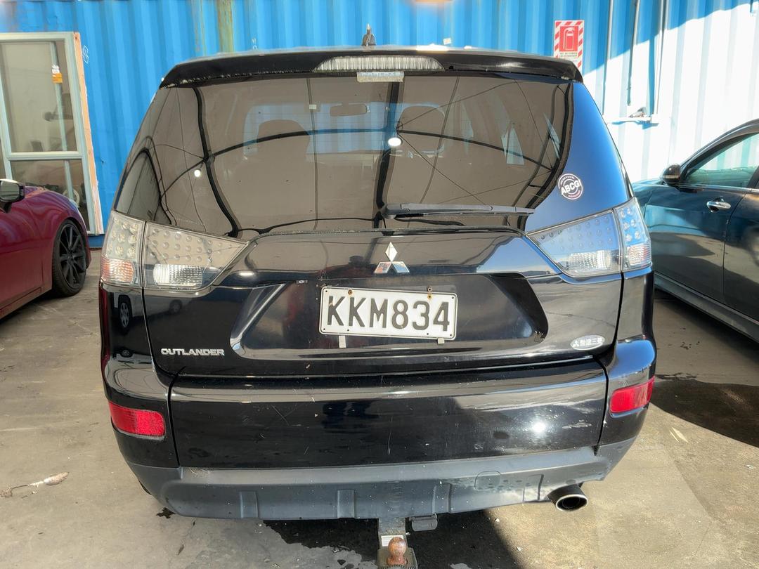 Photo '14' of Mitsubishi Outlander Photo '14' of Mitsubishi Outlander