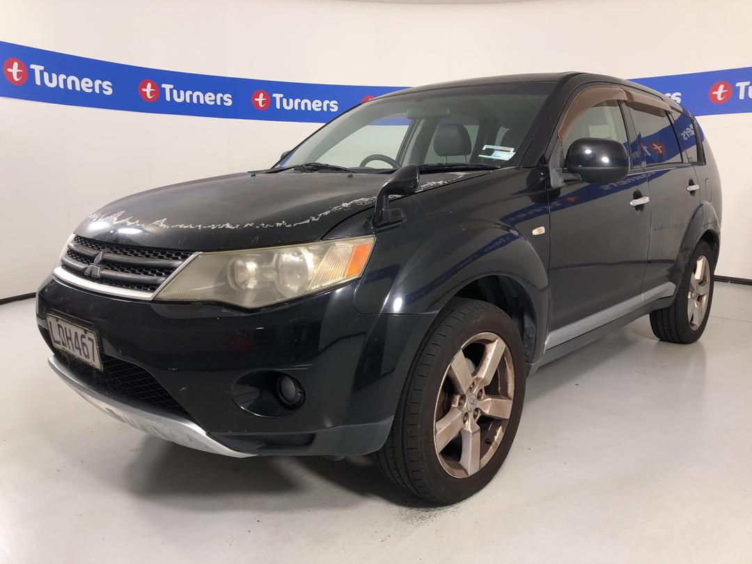 Photo '3' of Mitsubishi Outlander