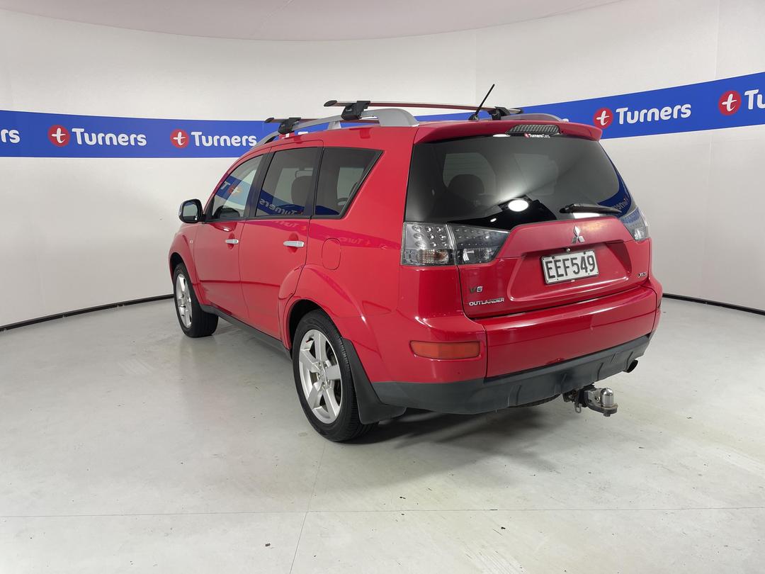 Photo '5' of Mitsubishi Outlander