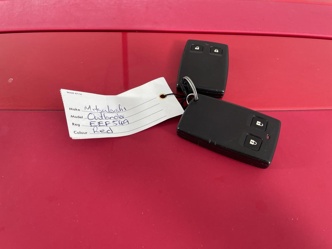 Photo '22' of Mitsubishi Outlander