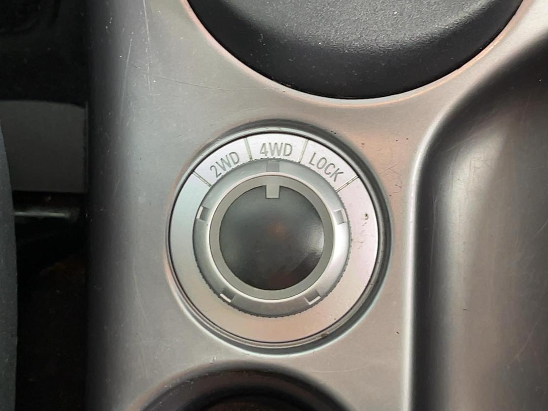 Photo '26' of Mitsubishi Outlander