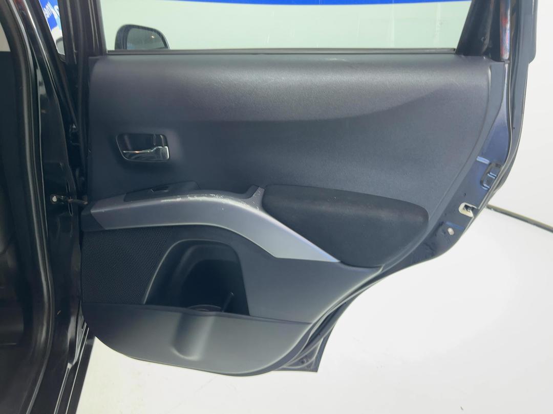 Photo '19' of Mitsubishi Outlander