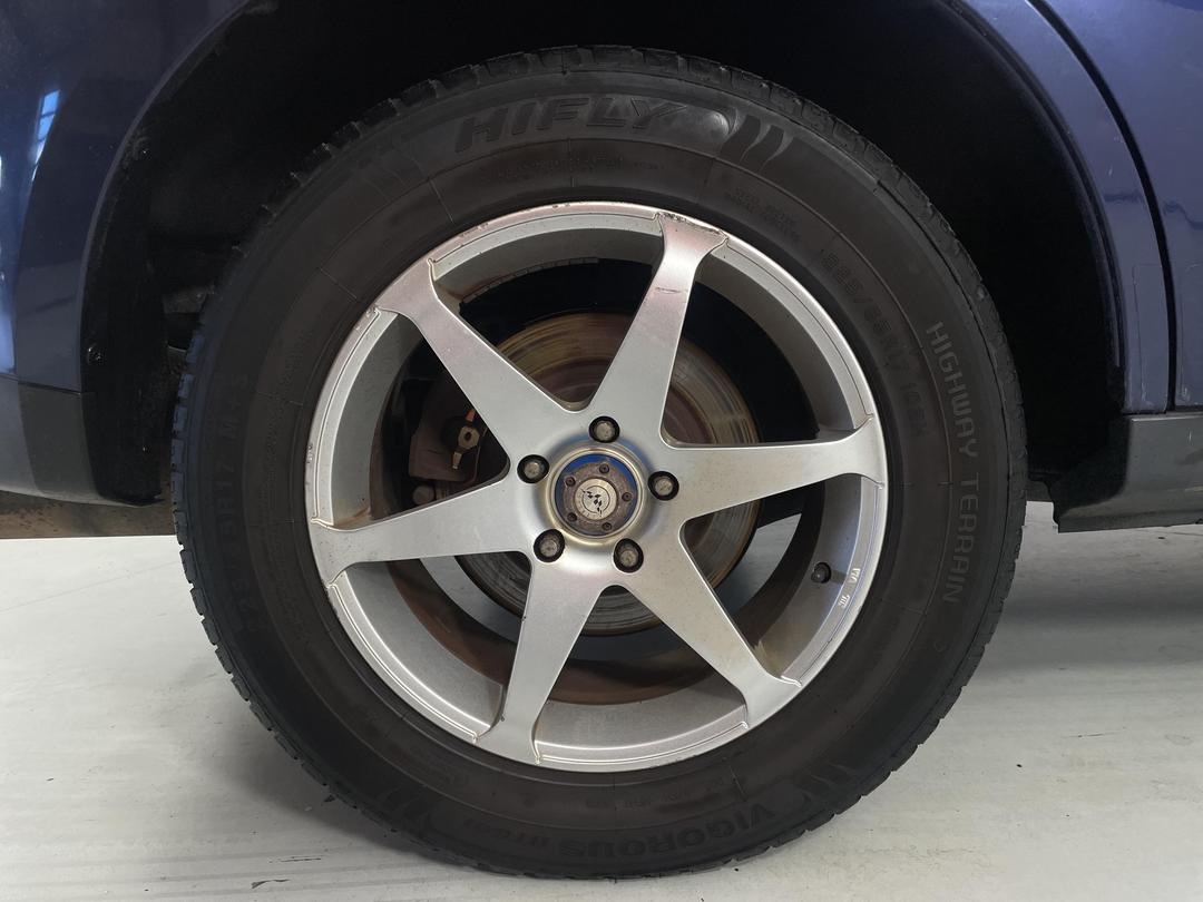 Photo '12' of Mitsubishi Outlander