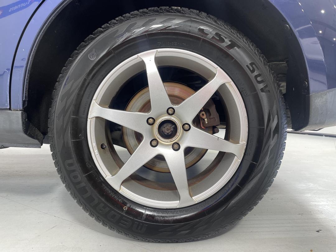 Photo '11' of Mitsubishi Outlander