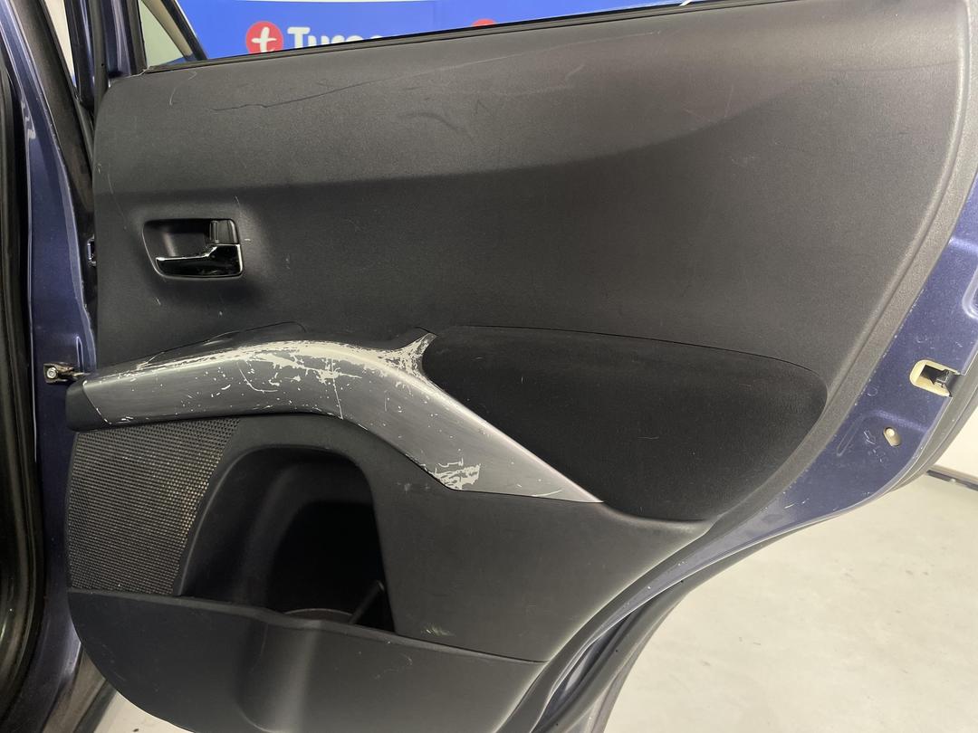 Photo '19' of Mitsubishi Outlander