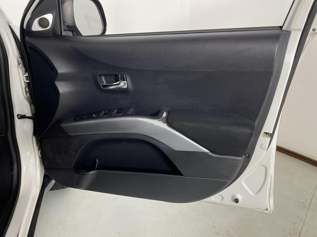 Photo '15' of Mitsubishi Outlander