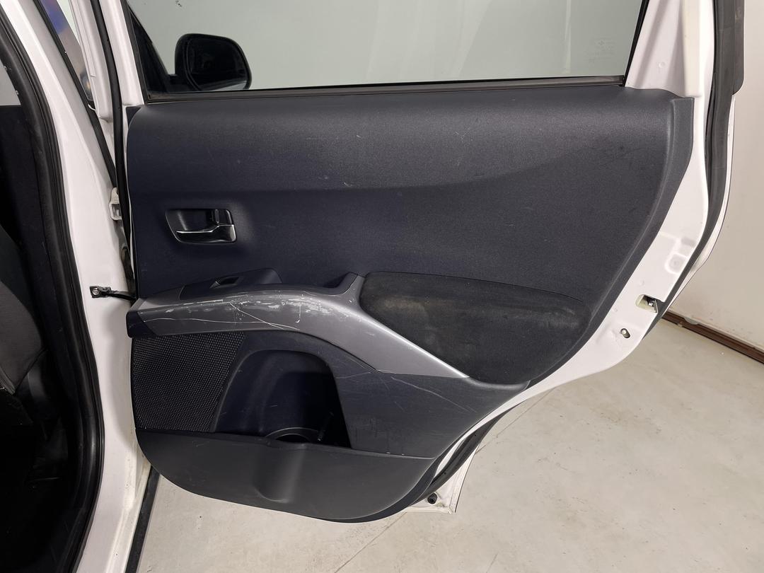 Photo '19' of Mitsubishi Outlander