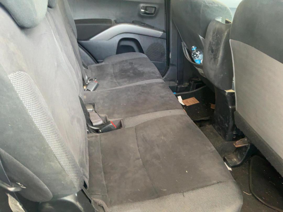 Photo '11' of Mitsubishi Outlander