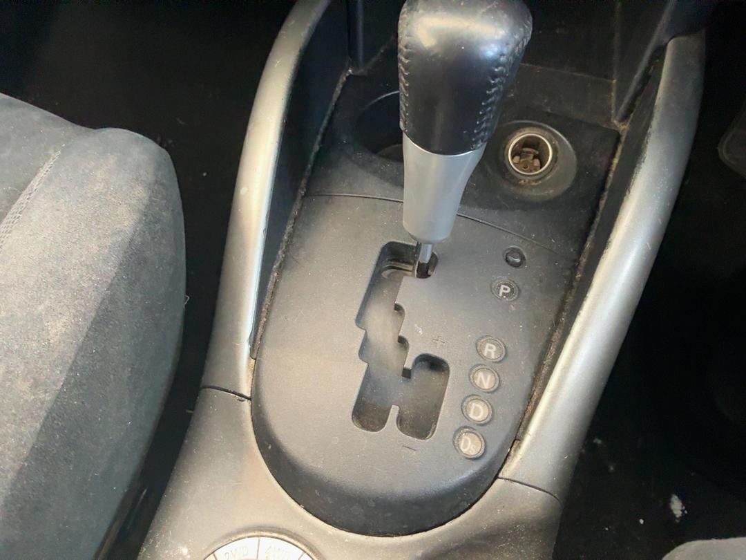 Photo '17' of Mitsubishi Outlander