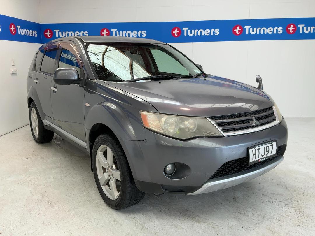 Photo '1' of Mitsubishi Outlander