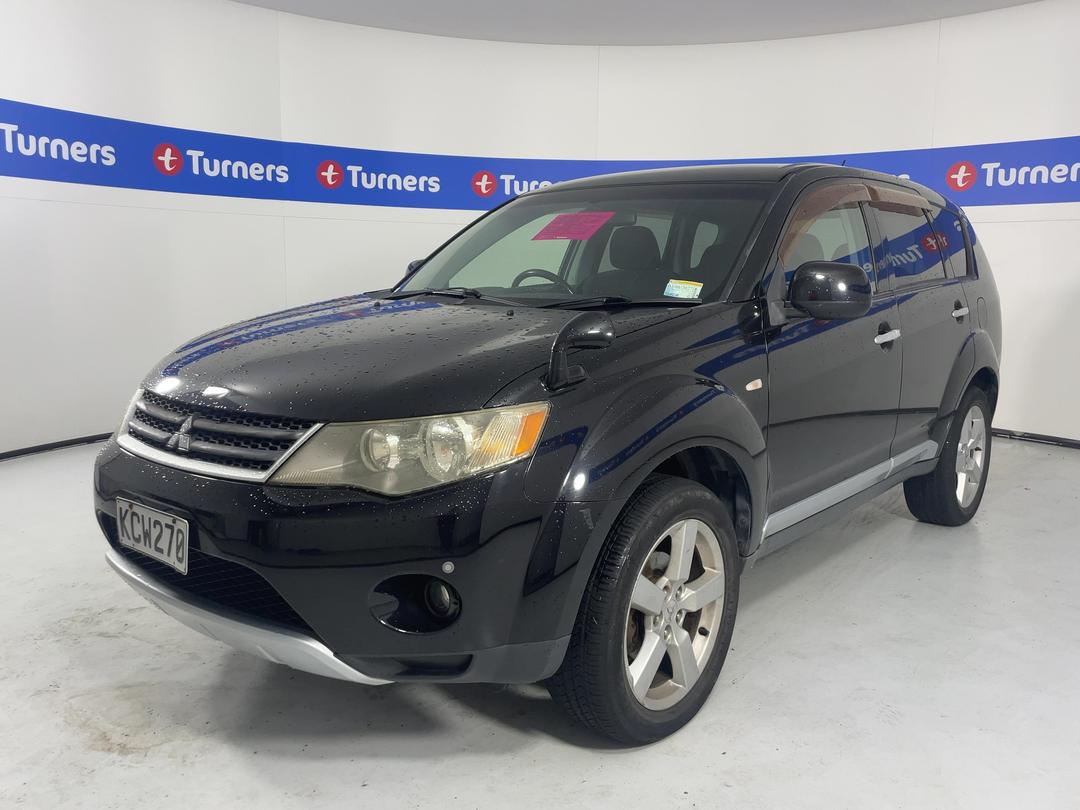 Photo '3' of Mitsubishi Outlander Photo '3' of Mitsubishi Outlander