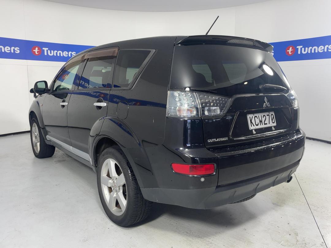 Photo '4' of Mitsubishi Outlander Photo '4' of Mitsubishi Outlander
