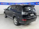Thumbnail '4' of Mitsubishi Outlander