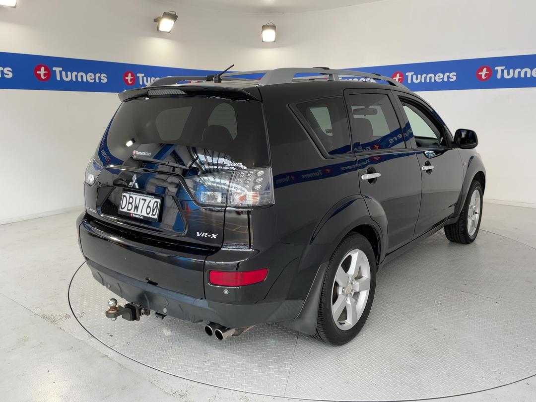 Photo '7' of Mitsubishi Outlander