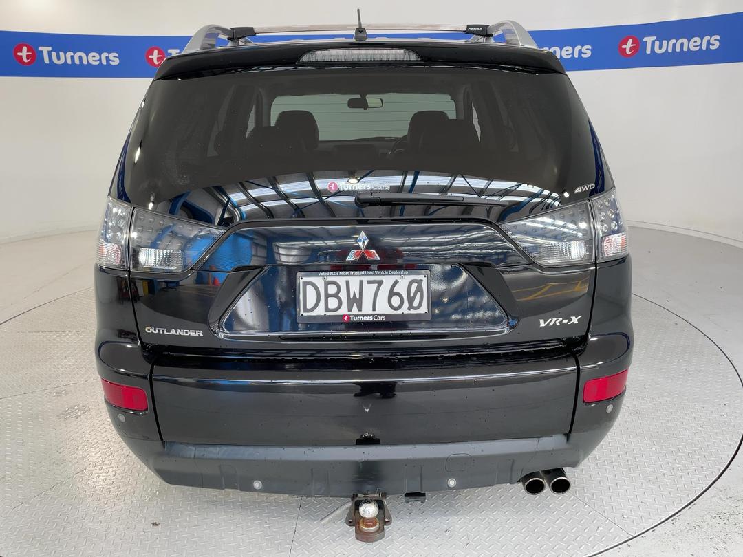 Photo '6' of Mitsubishi Outlander