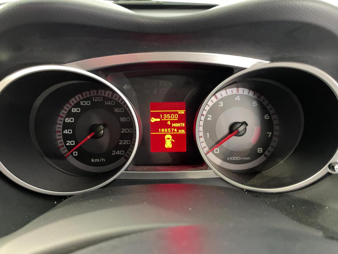 Photo '21' of Mitsubishi Outlander