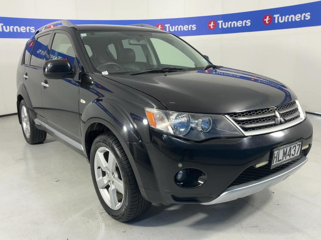 Photo '1' of Mitsubishi Outlander