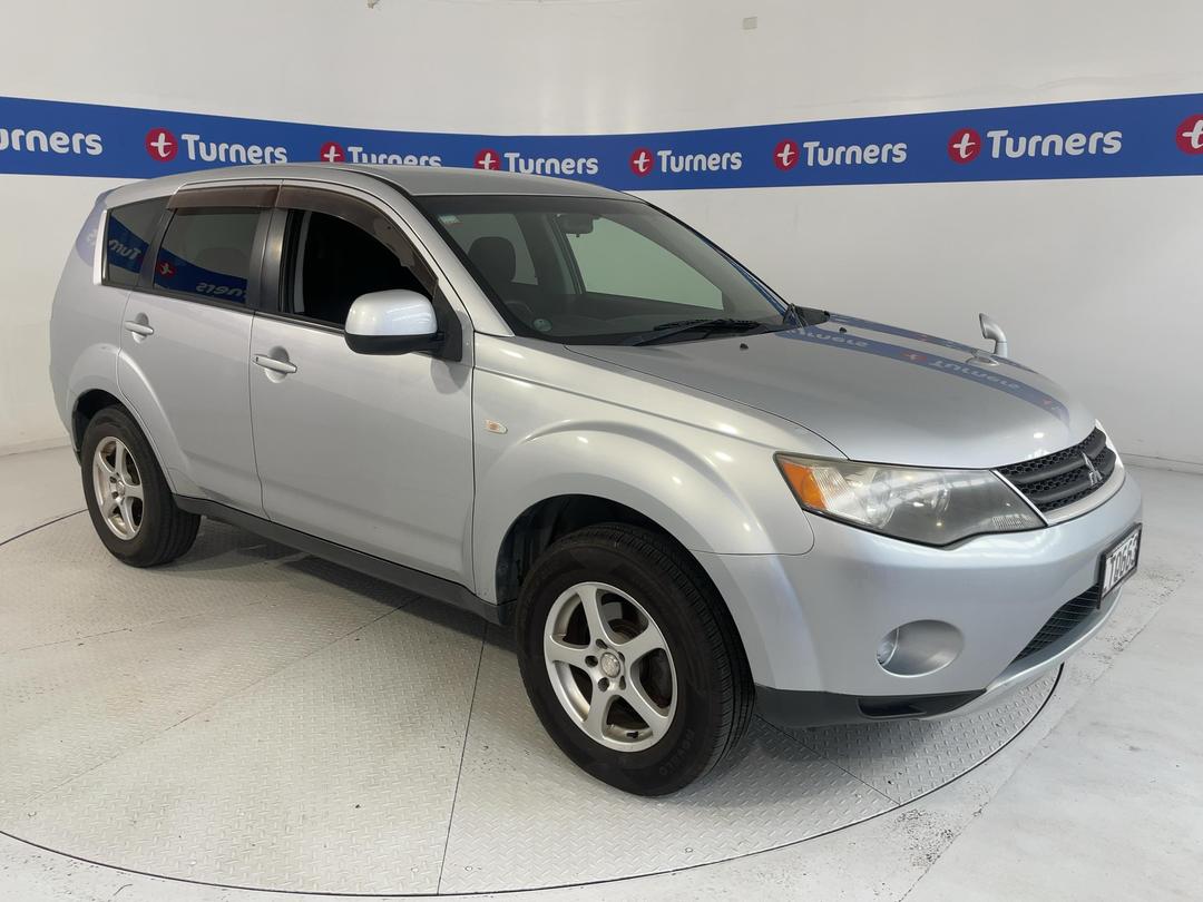Photo '1' of Mitsubishi Outlander